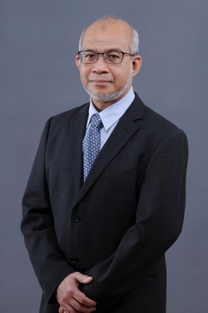 Professor Dr Mohd Ziyadi Ghazali